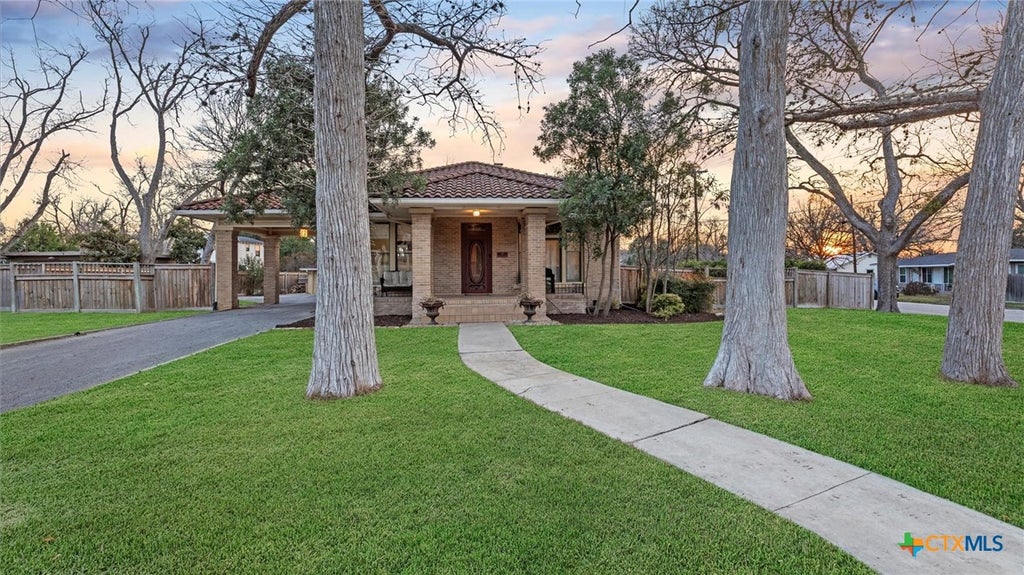 Photo of 418 S Santa Clara Avenue, New Braunfels, TX 78130 (MLS # 603213)