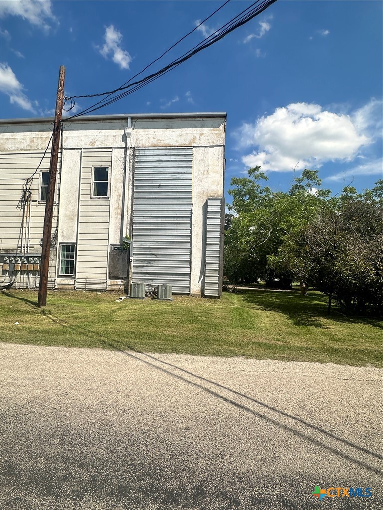 1010 Nelson