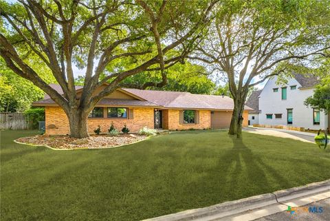 Photo of 1233 Rapids Road, New Braunfels, TX 78130 (MLS # 614005)