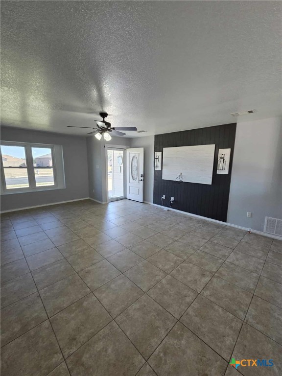 3005 Viewcrest Drive