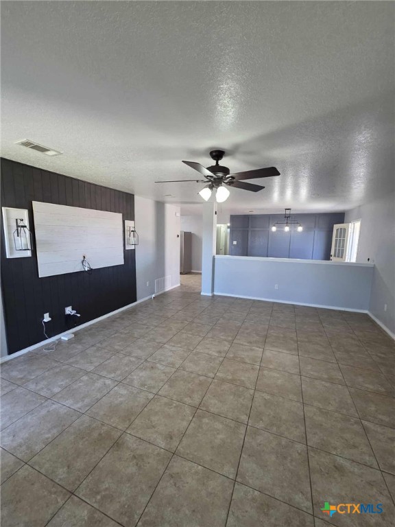 3005 Viewcrest Drive