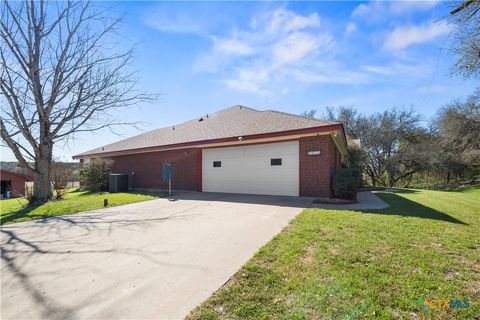 Photo of 1078 Pecan Creek Road, Killeen, TX 76549 (MLS # 608793)