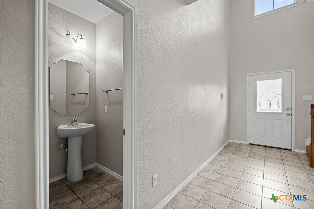 5712 Stonehaven Drive