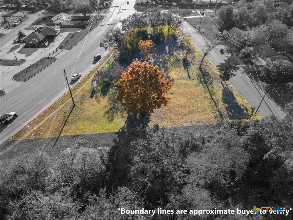 105, 107, 109, 111 Victory Drive