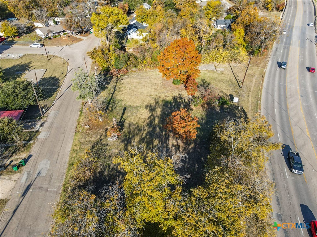 105, 107, 109, 111 Victory Drive