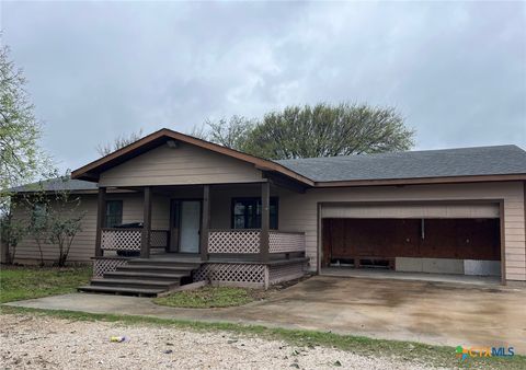 Photo of 104 E Elms Road, Killeen, TX 76542 (MLS # 607523)