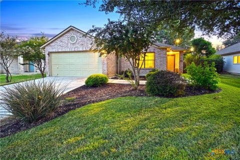 Photo of 762 Pinehurst Drive, New Braunfels, TX 78130 (MLS # 623373)
