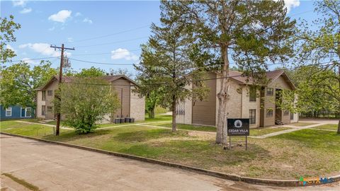 Photo of 603 E Gonzales and 201 Pecan St Street, Yoakum, TX 77995 (MLS # 612816)