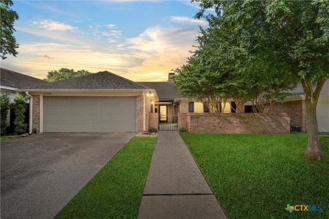 Photo of 4108 Old Mill Road, Waco, TX 76710 (MLS # 612373)