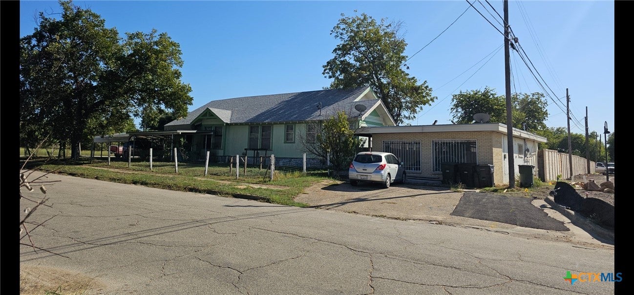 704 S 19th Street