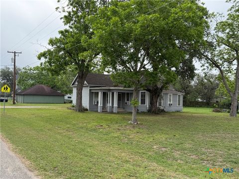Photo of 239 W High Street, Goliad, TX 77963 (MLS # 612901)