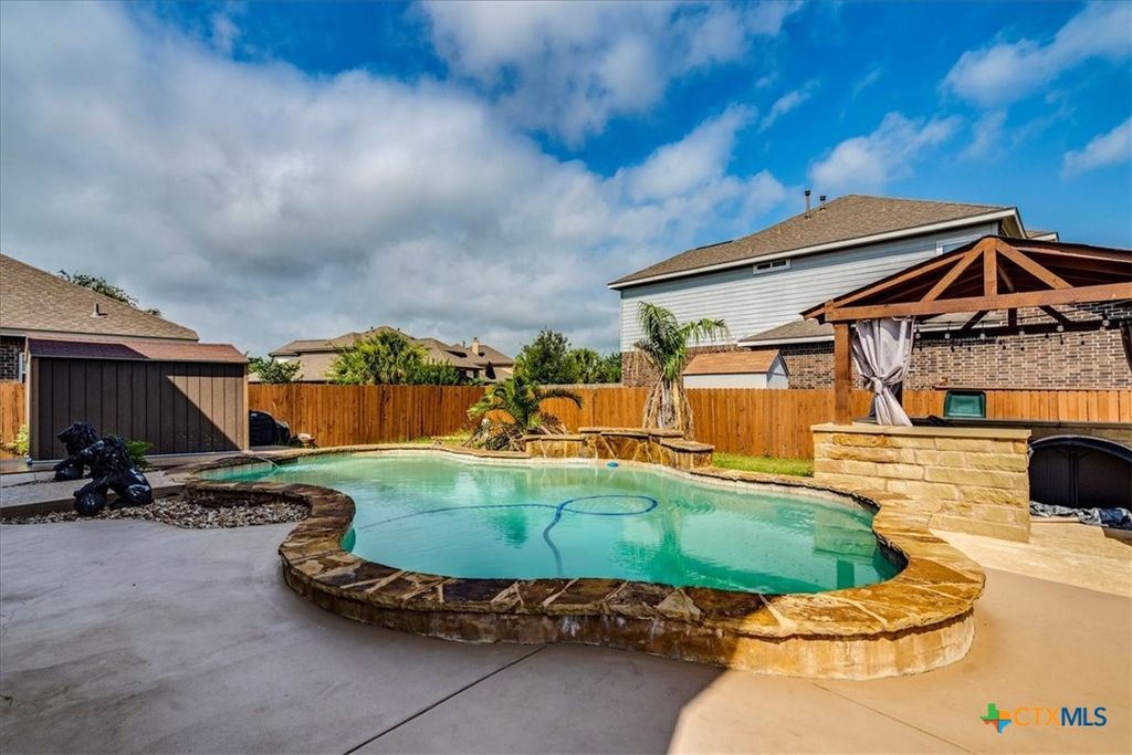 Photo of 913 Overcup Drive, San Marcos, TX 78666 (MLS # 583467)