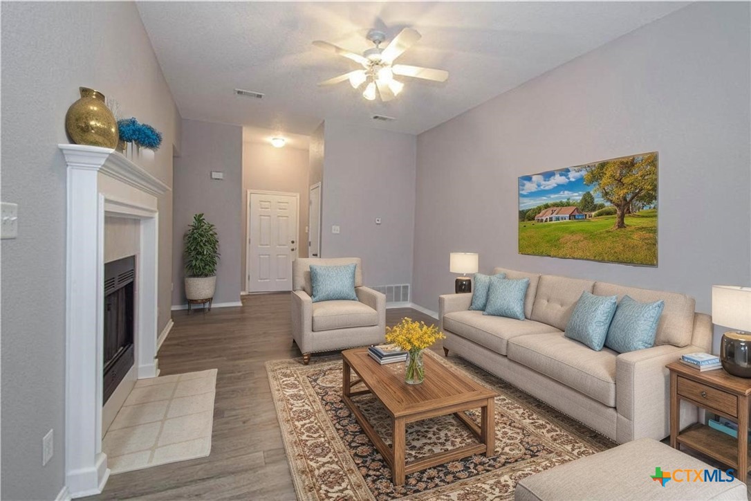 1614 Twisted Oak Drive