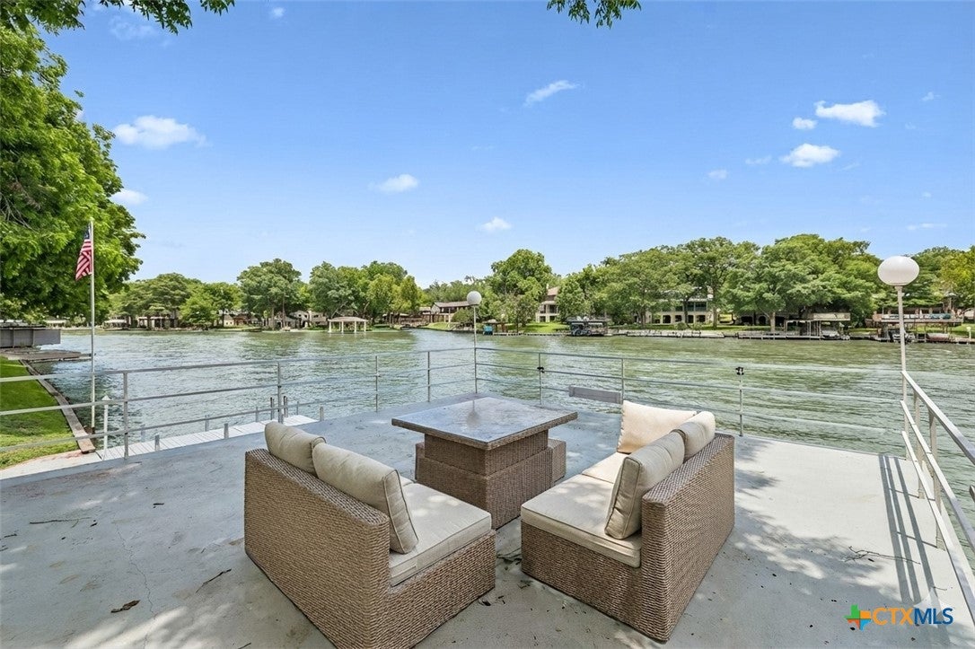2319 Terminal Loop Road