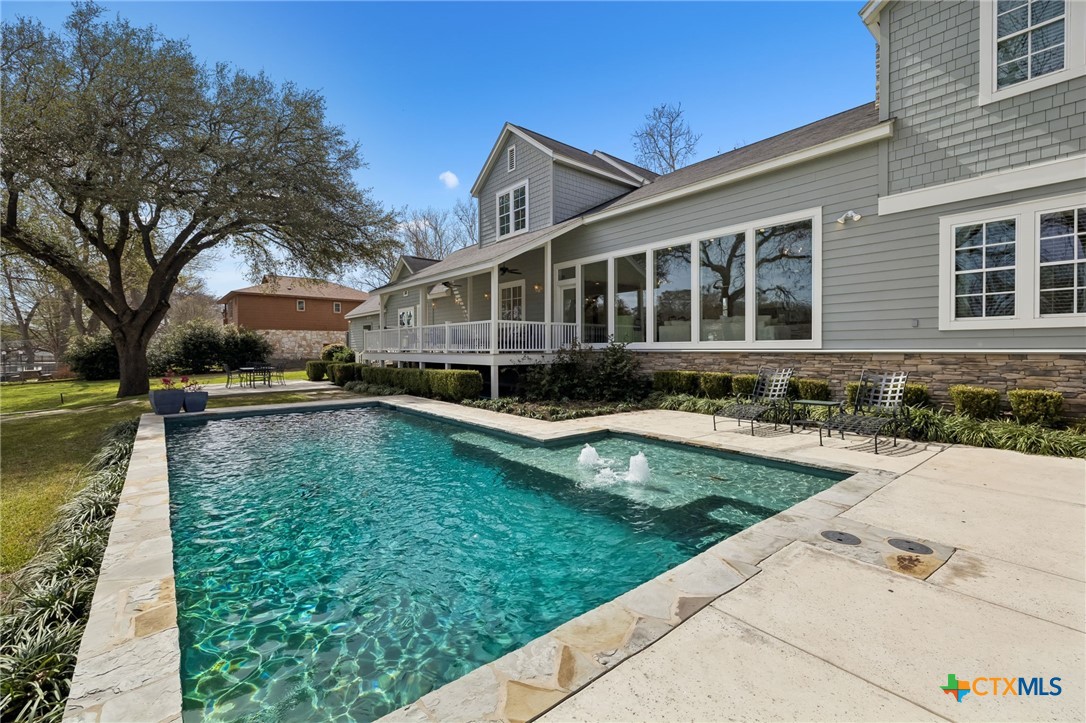 2319 Terminal Loop Road