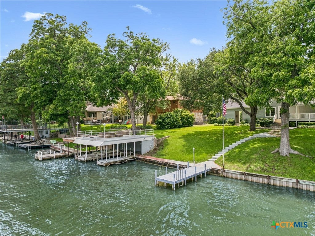 2319 Terminal Loop Road