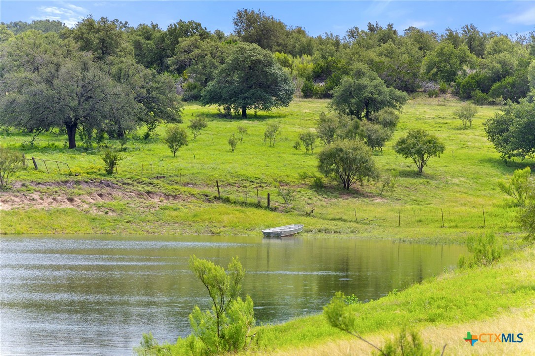 9069-39 Ranch Road 1323