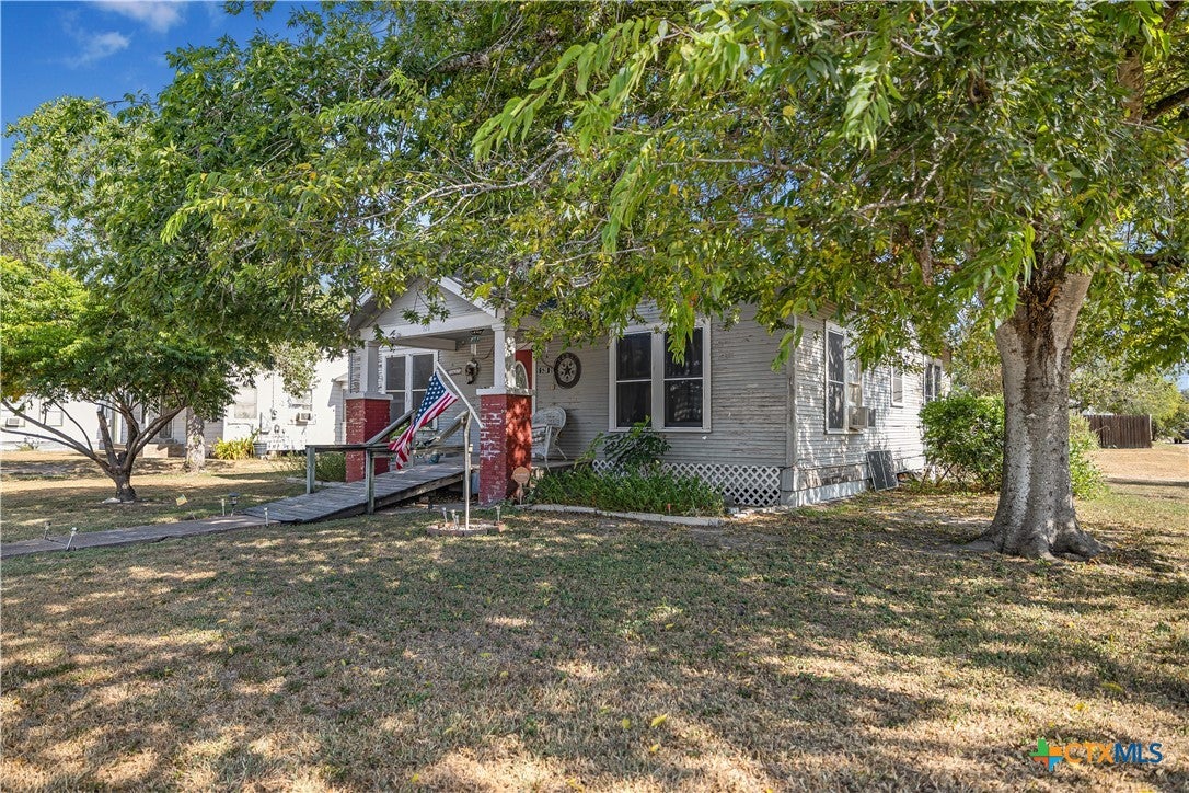 520 E First Street