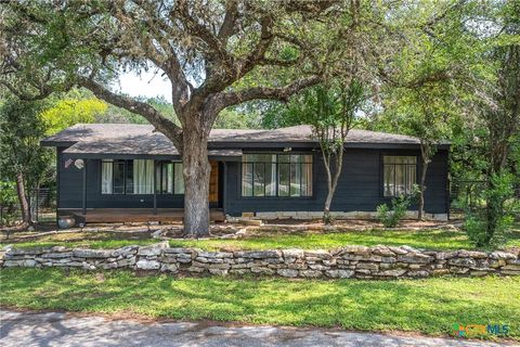 Photo of 507 Twin Elm Drive, Canyon Lake, TX 78133 (MLS # 612292)