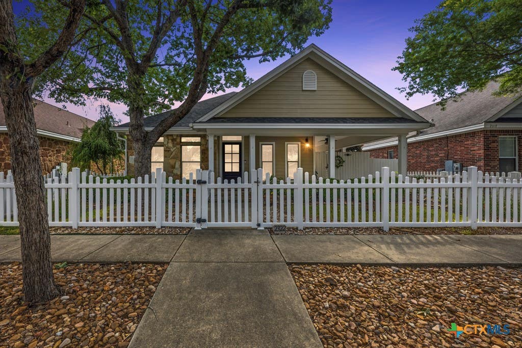 Photo of 2322 Cotton Boulevard, New Braunfels, TX 78130 (MLS # 617618)