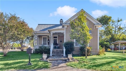 Photo of 309 N Boundary Street, Burnet, TX 78611 (MLS # 603365)