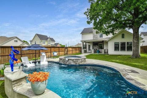 Photo of 105 Retreat Place, Georgetown, TX 78626 (MLS # 620420)