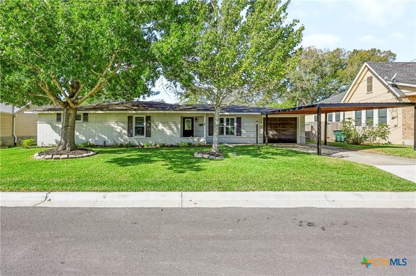 603 N RIDGE ST, HALLETTSVILLE, TX 77964 - Image 2e1ddbb3c94813b2cfddd129e5d53fc0/2215551829