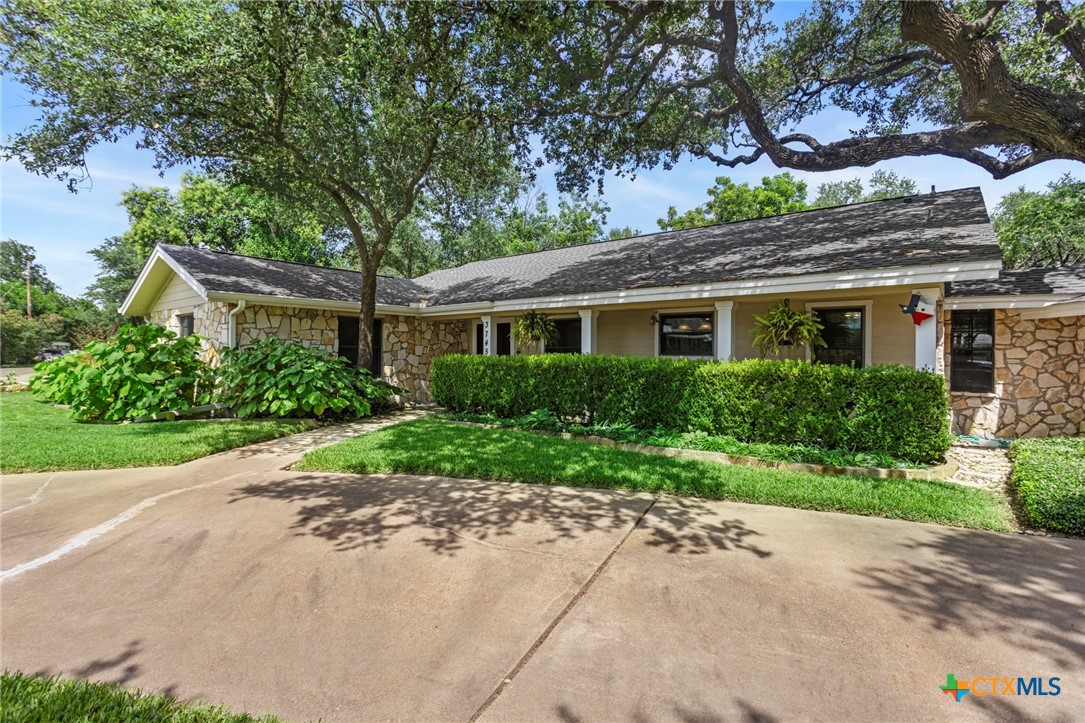 3745 (3735 per 911) Canyon Heights Road