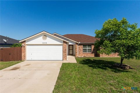 Photo of 5206 Holster Drive, Killeen, TX 76549 (MLS # 613731)