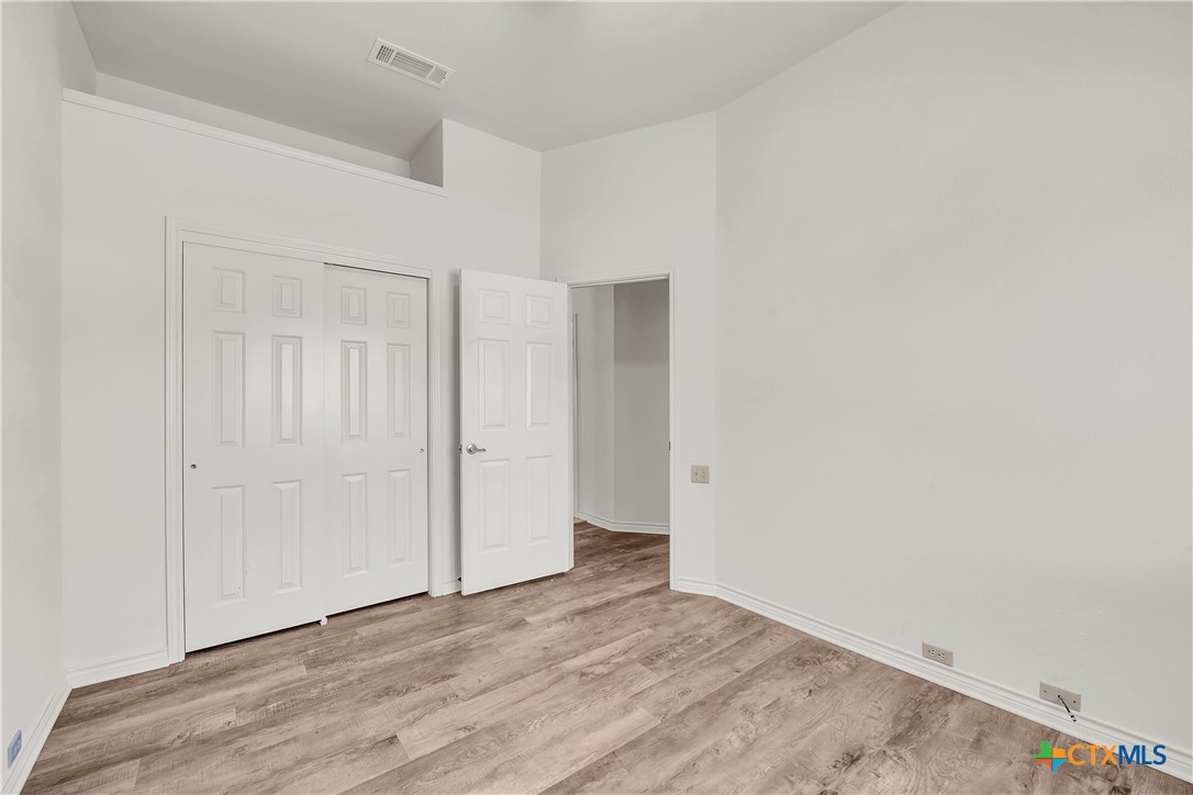 4801 Canterbury Circle