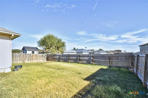 A home in Luling