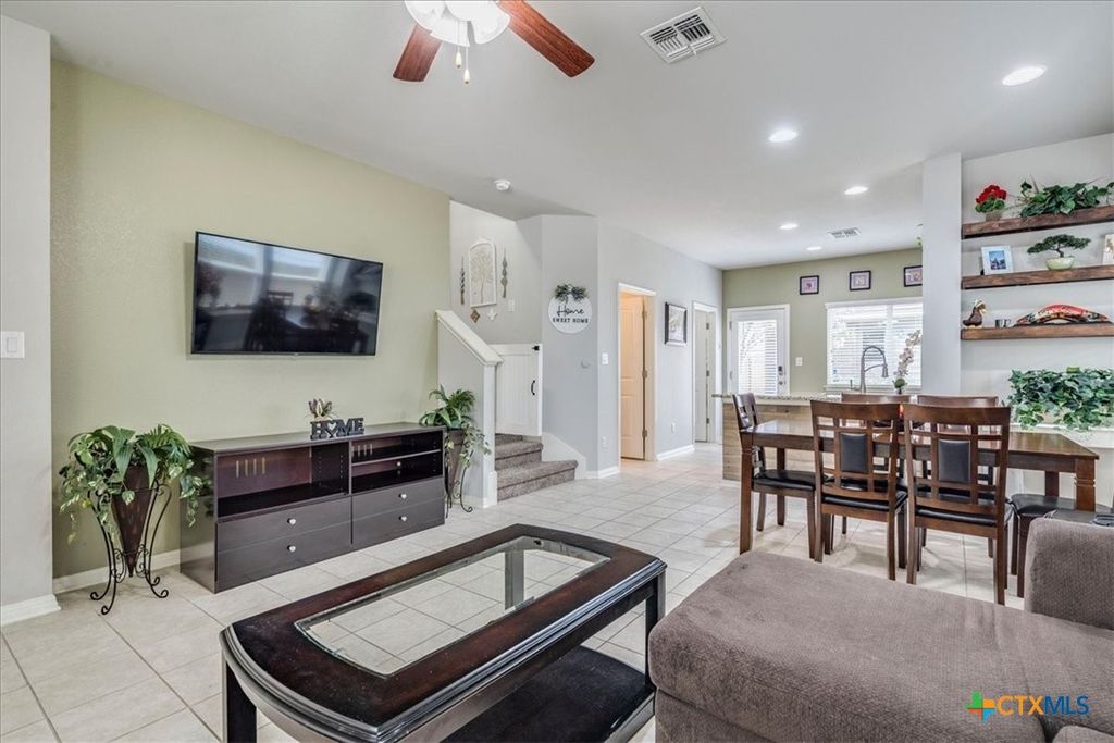 Photo of 151 Friendship Oak Drive, San Marcos, TX 78666 (MLS # 618712)