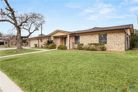 Photo of 610 Creek Drive, New Braunfels, TX 78130 (MLS # 603521)