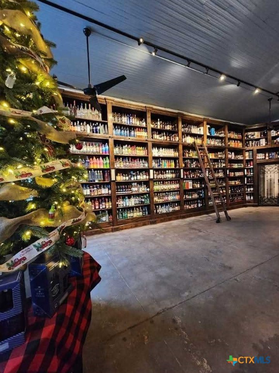 418 E Texas Avenue 420