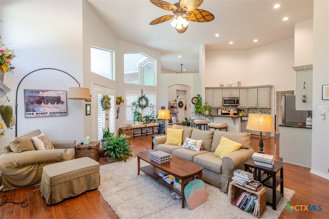 2101 Grizzly Trail