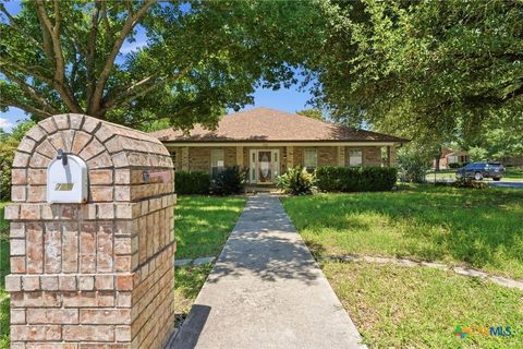 Photo of 780 Burges Street, Seguin, TX 78155 (MLS # 613979)