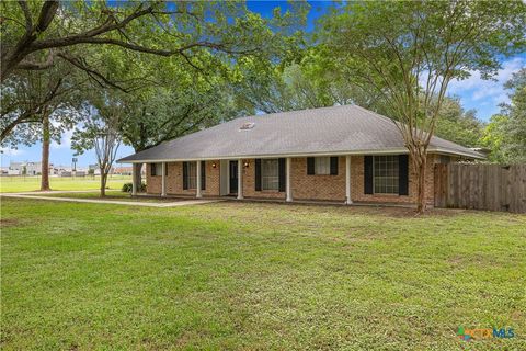 Photo of 602 Bingham Road, Victoria, TX 77904 (MLS # 613240)