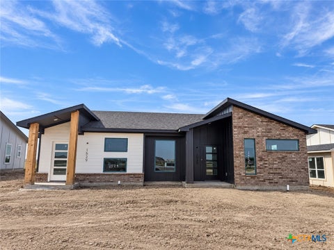 Photo of 1529 crooked river ct Ct, Temple, TX 76502 (MLS # 626077)