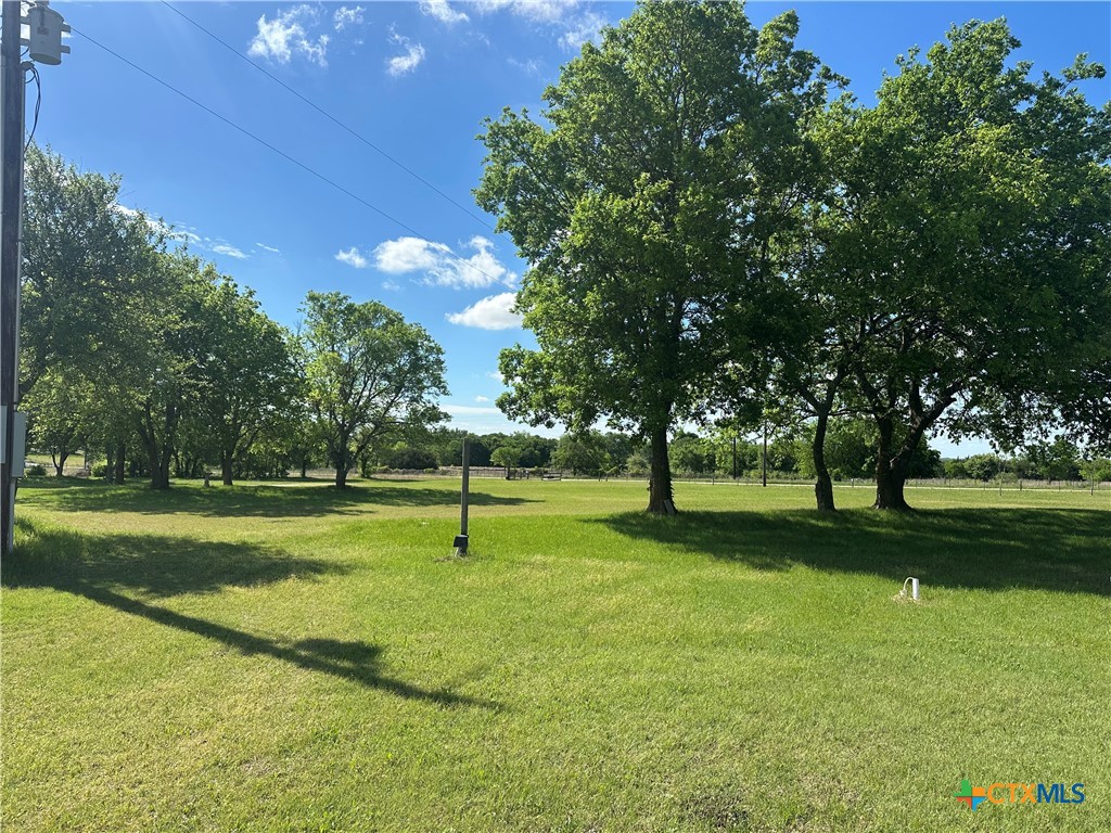 1998 W Hillyard Road