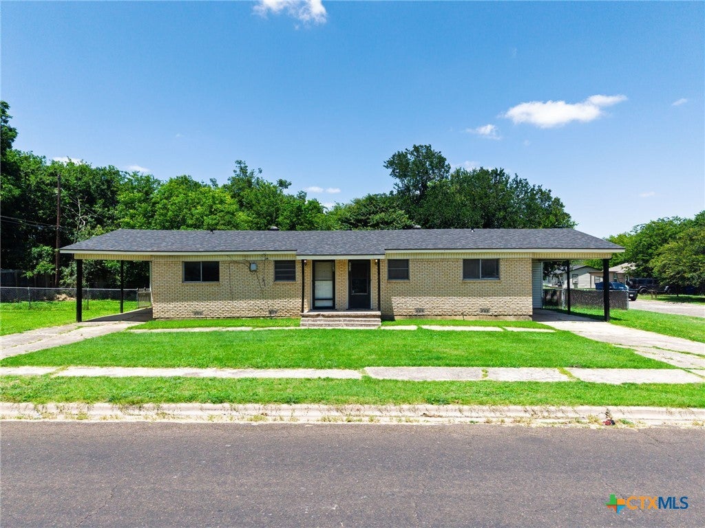 Photo 1 of 39 — 602 Highway Avenue A-B, Copperas Cove, TX 76522