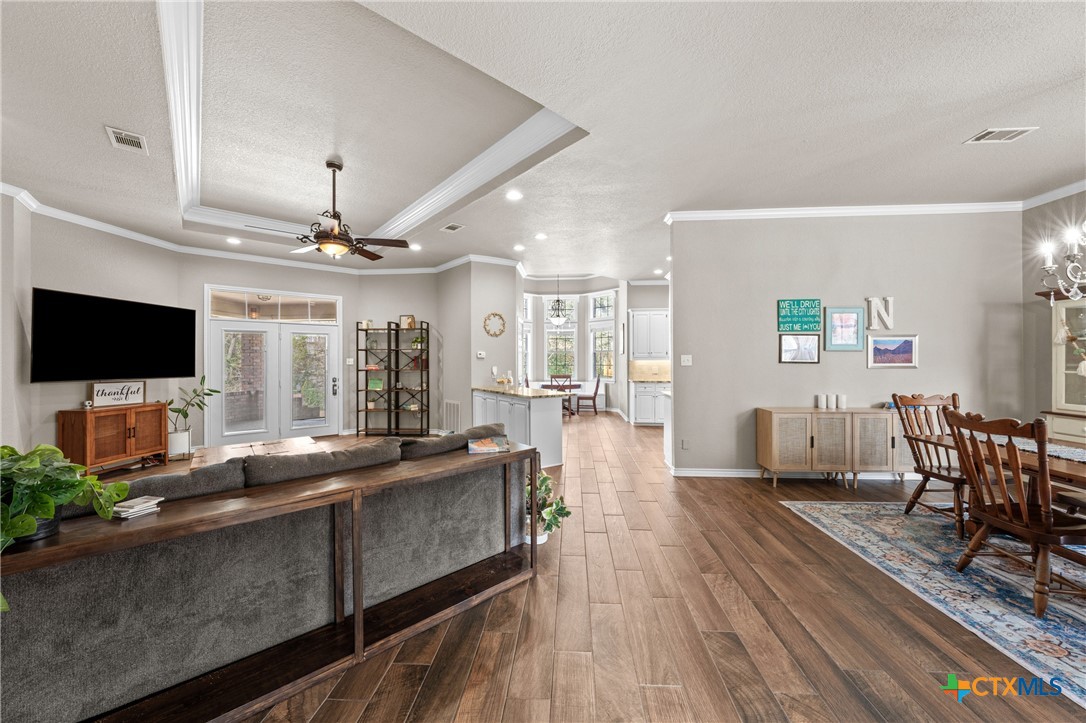 2506 Canyon Cliff Drive