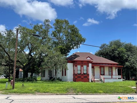 A home in Goliad