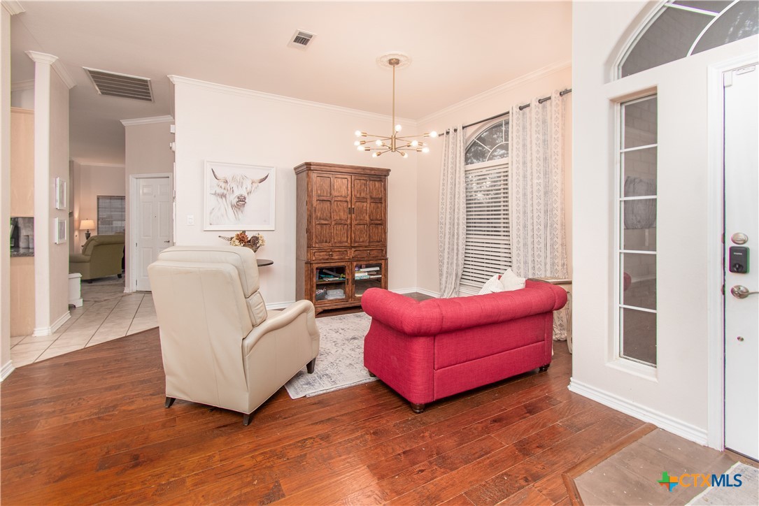 6211 Turtle Creek Trail