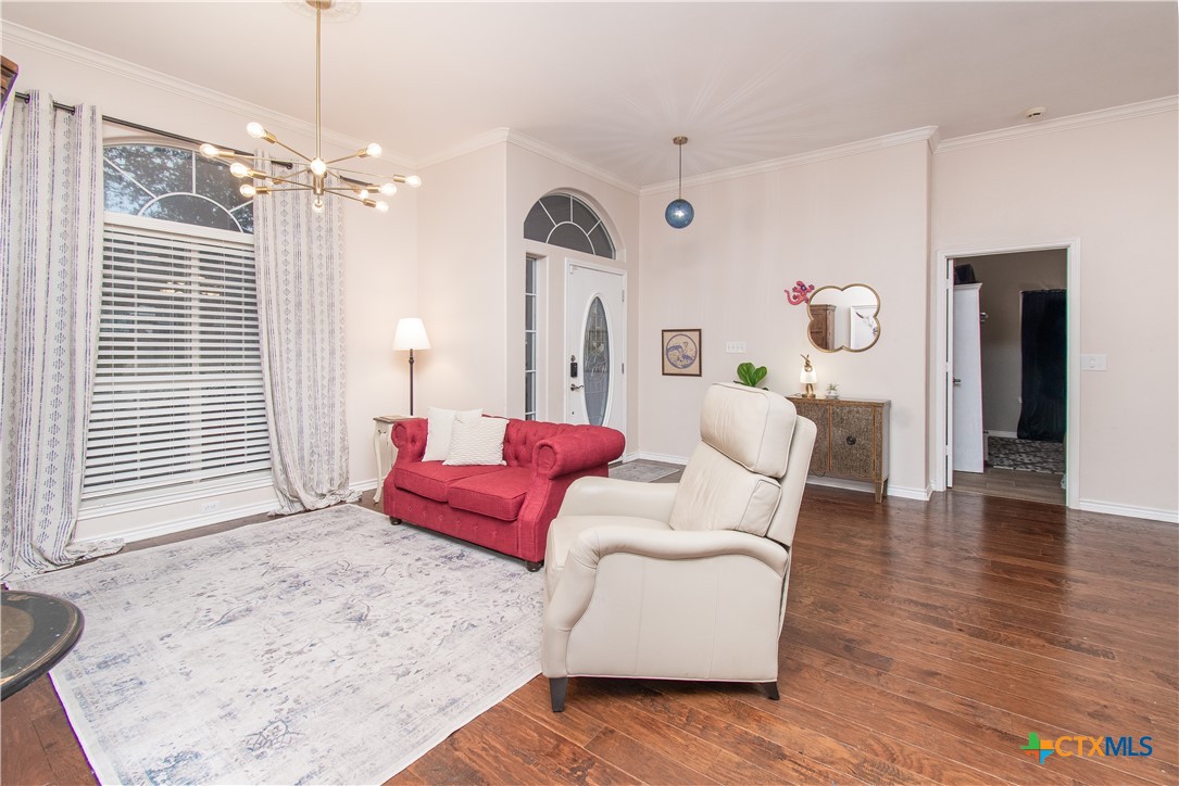 6211 Turtle Creek Trail