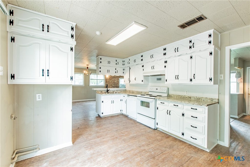 Photo of 3209 Shady Hill Drive, Temple, TX 76502 (MLS # 617099)