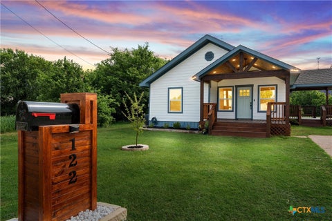 Photo of 122 Rogers Street, McGregor, TX 76657 (MLS # 621909)