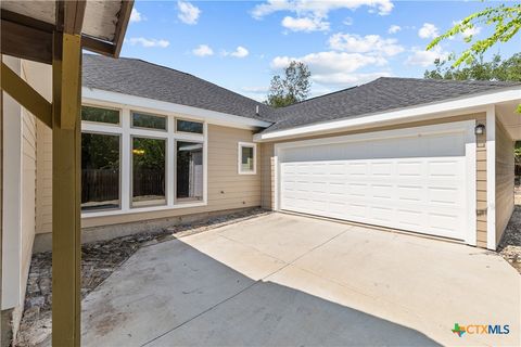 A home in Elmendorf