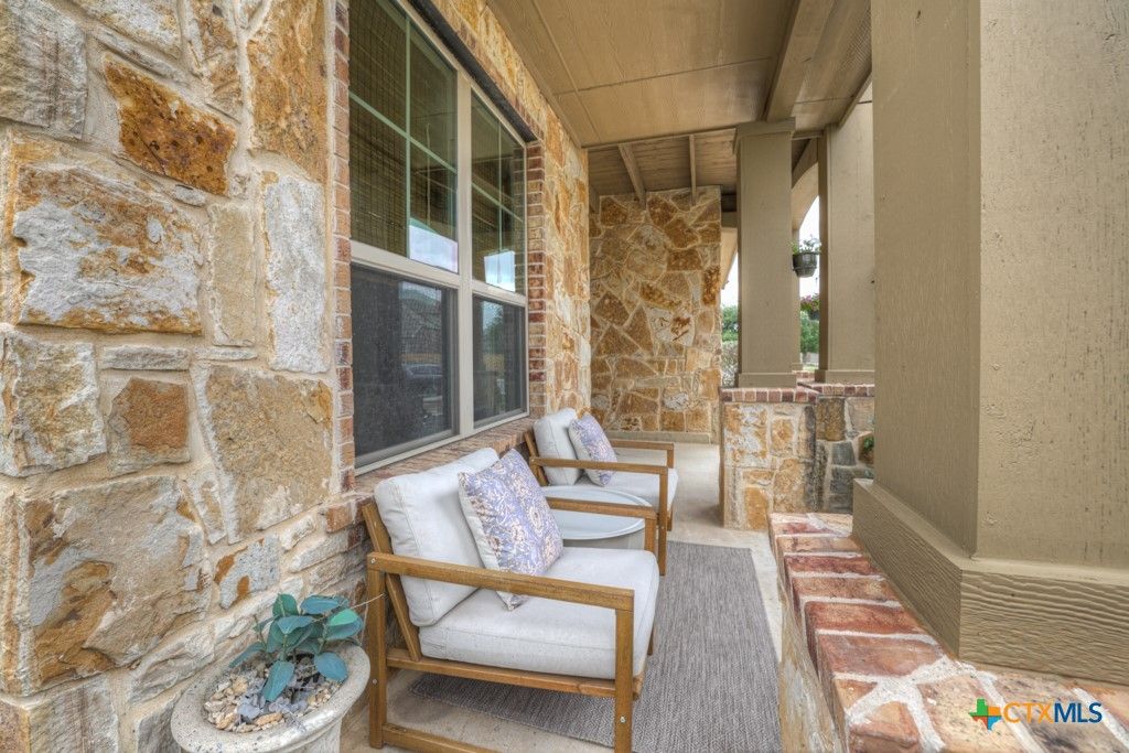 Photo of 790 Stratus Path, New Braunfels, TX 78130 (MLS # 610668)