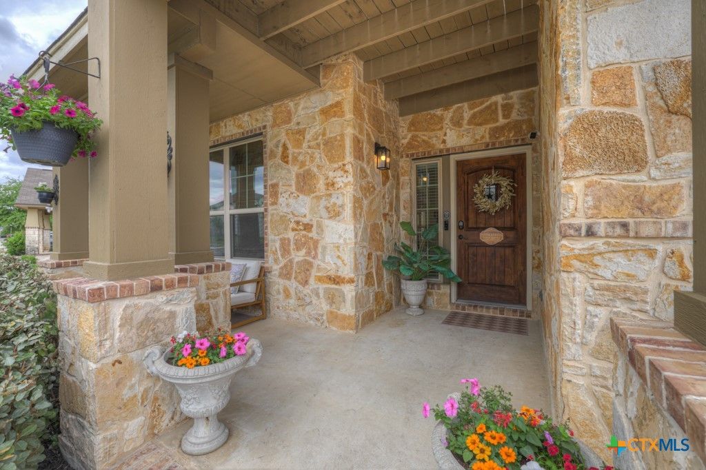 Photo of 790 Stratus Path, New Braunfels, TX 78130 (MLS # 610668)