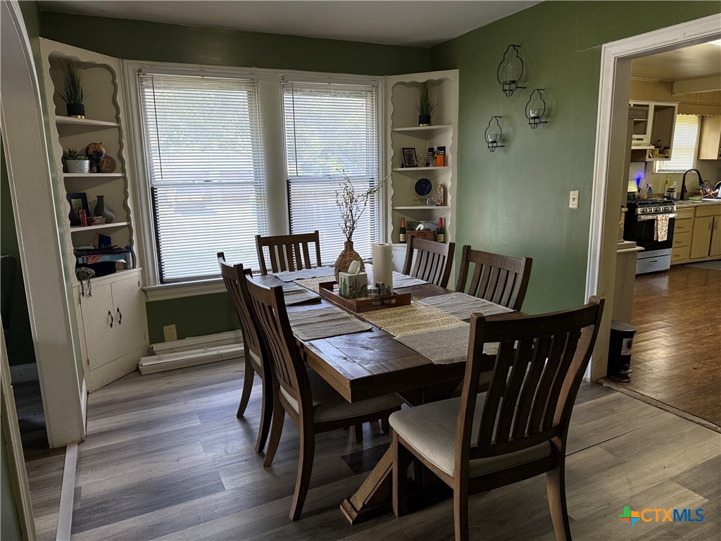 1002 E Sabine Street